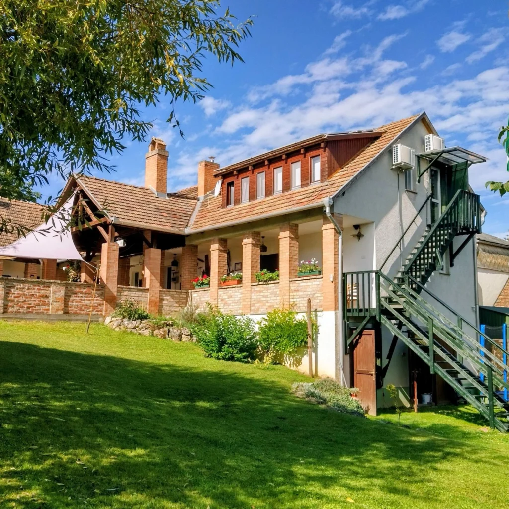 falusi vendégház Dunaszentmiklóson