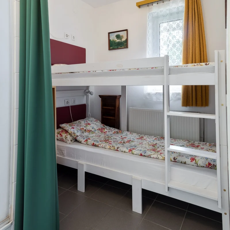 családi apartman - hálószoba emeletes ággyal